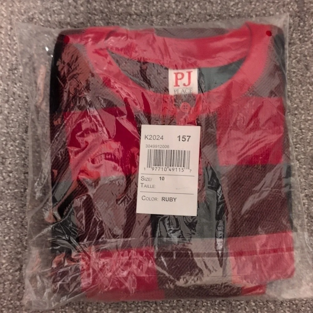 Children's Place Red and Black Buffalo Plaid Christmas Kids Pajama Set NWT